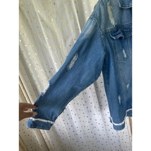 Zeagoo Women's Distressed Frayed Boyfriend Oversized Loose Trucker Denim Jacket - Picture 5 of 8